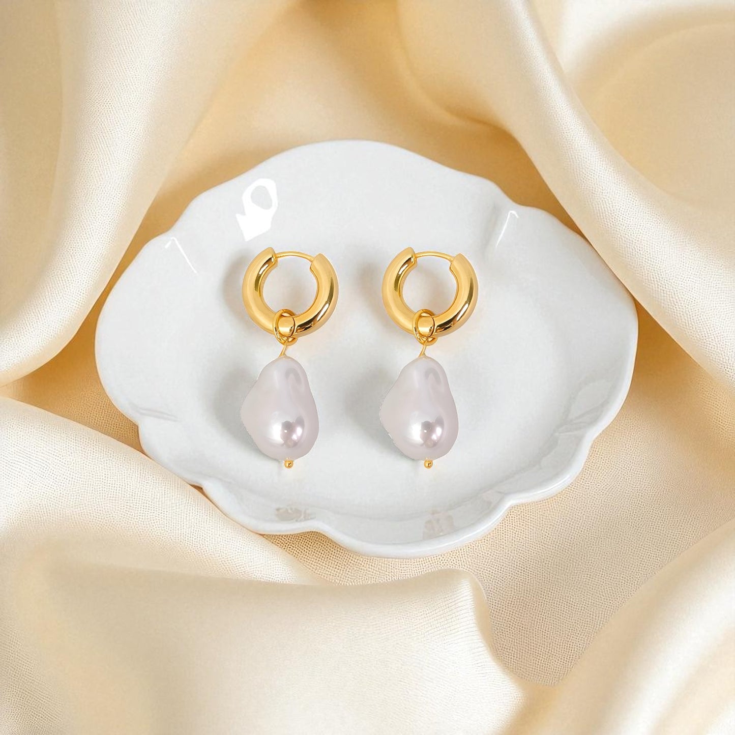 Luna Pearl , 18K Gold Plated Steel Earrings