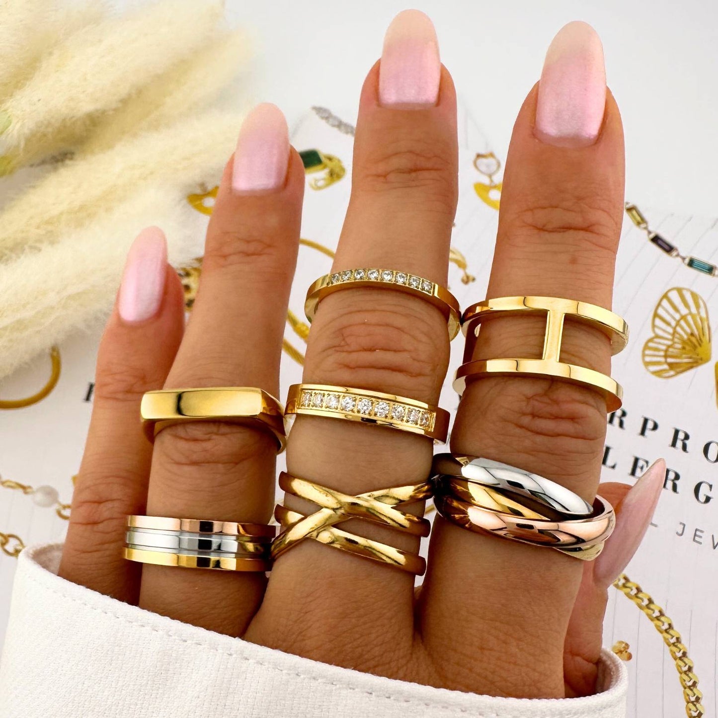 Lustra 18K Gold Plated Steel